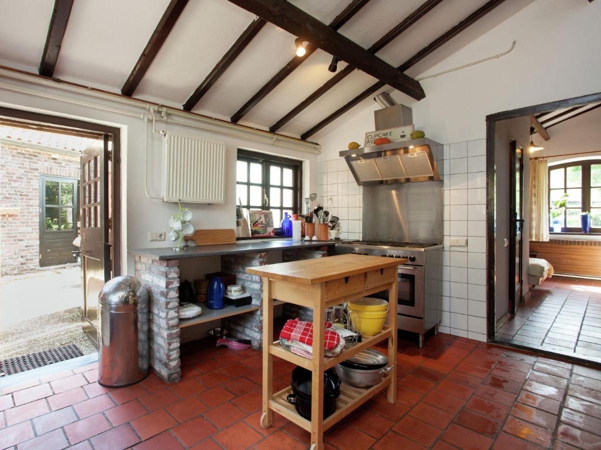Magnificent Farmhouse In Sint Joost Eksteriør billede