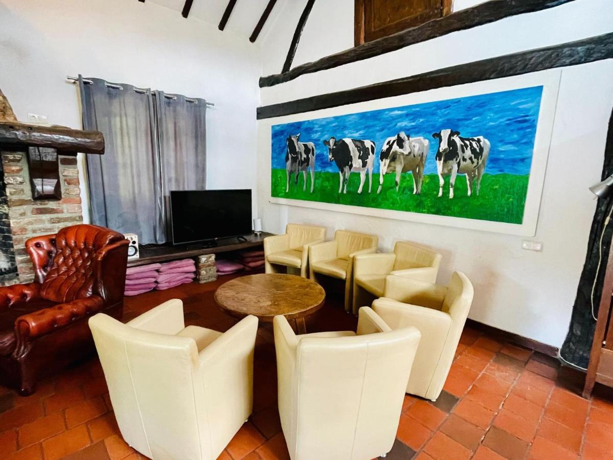 Magnificent Farmhouse In Sint Joost Eksteriør billede